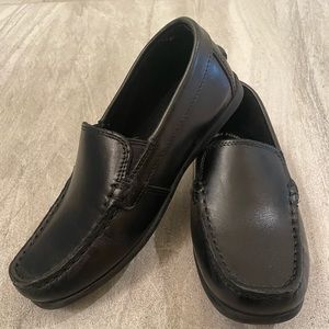 Boy’s dress shoes. Florsheim shoe co. Size 1